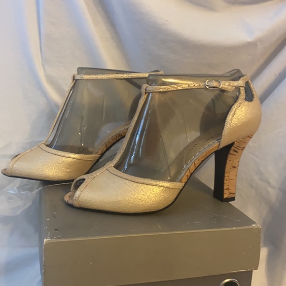 Kenneth Cole Holiday Classic Staple - Picture 3 of 7